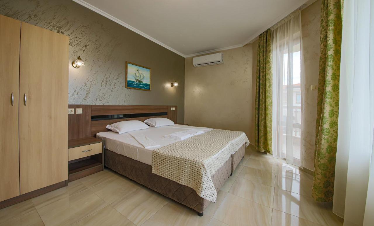 Guesthouse Phoenix Obzor Exteriér fotografie